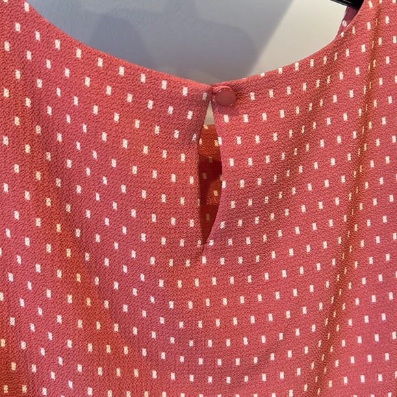 💖Adorable Monteau Flutter Sleeve Top in Mauve Pink/White Square Dots:Size Small - Picture 3 of 6